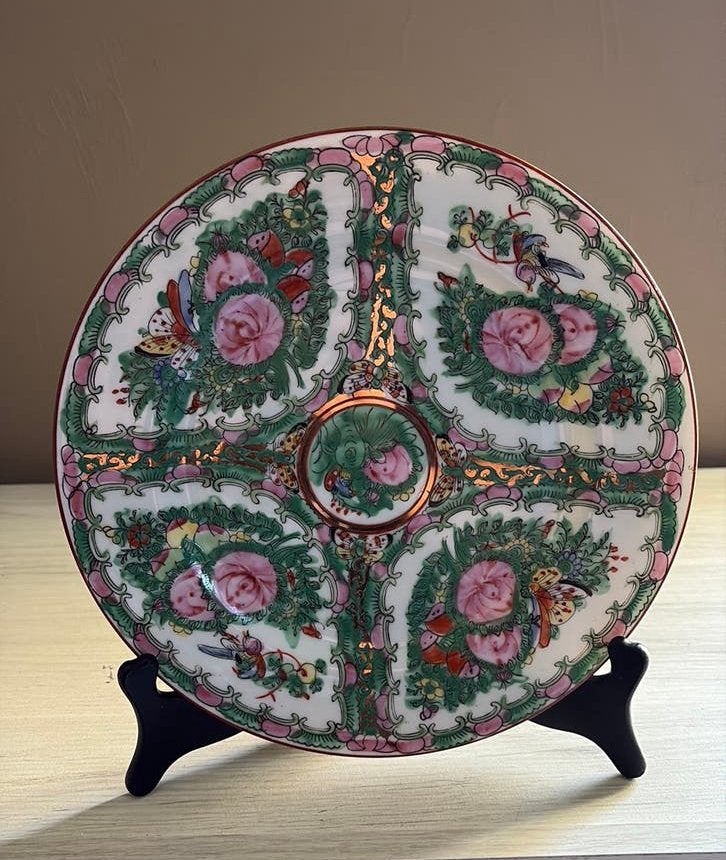 Assiette décorative chinoise vintage -Médaillon rose support, Antiquités & Art, Enlèvement ou Envoi