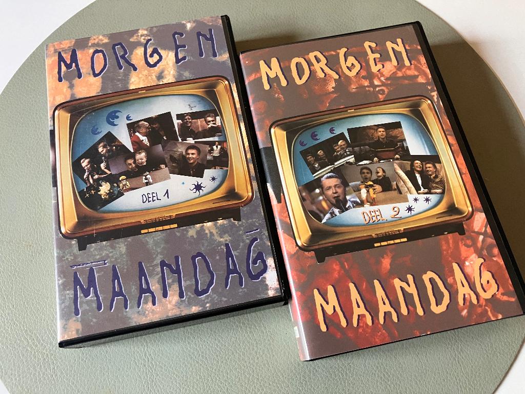 Morgen maandag ( vhs ), Cd's en Dvd's, Alle leeftijden, Ophalen of Verzenden, Zo goed als nieuw, Tv-serie of Tv-programma