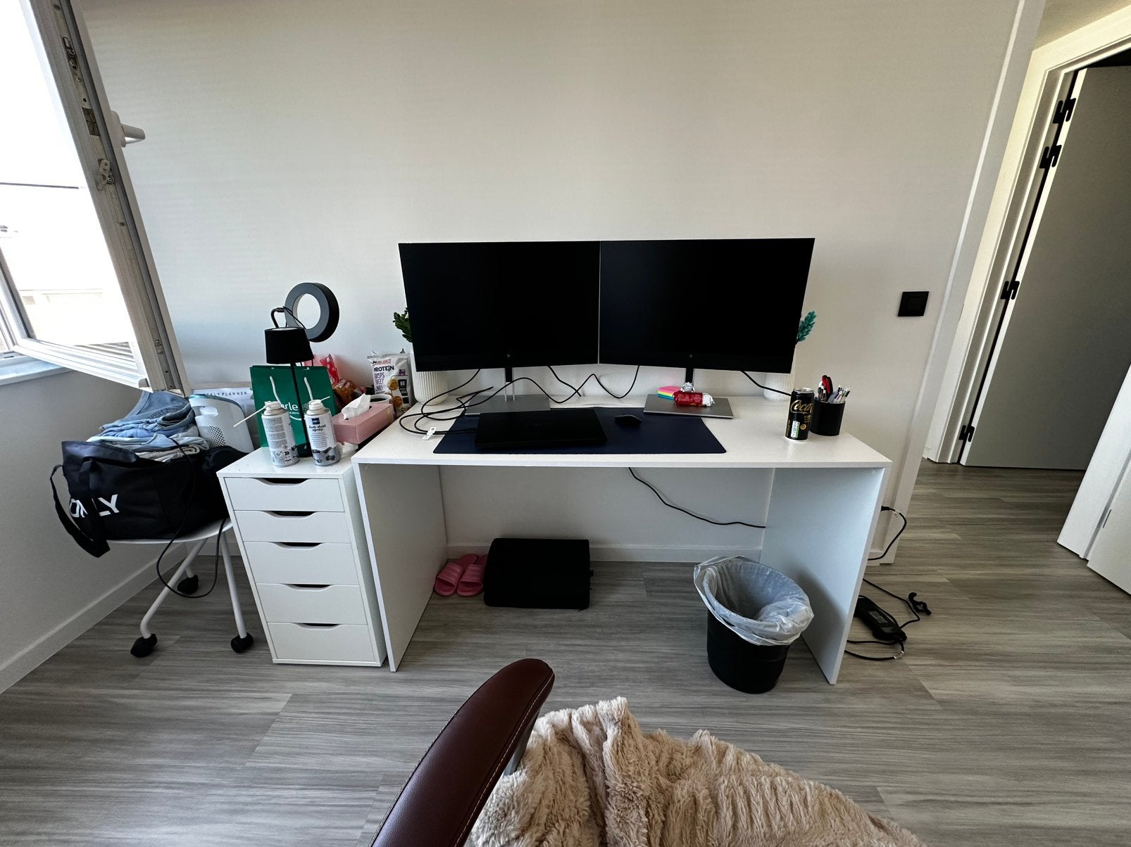 Bureau + Ikea kast, Huis en Inrichting, Ophalen, IKEA