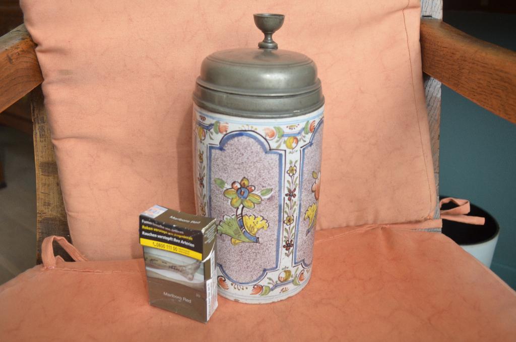 Litre faience Hanau Franckfort XVIII, Verzenden