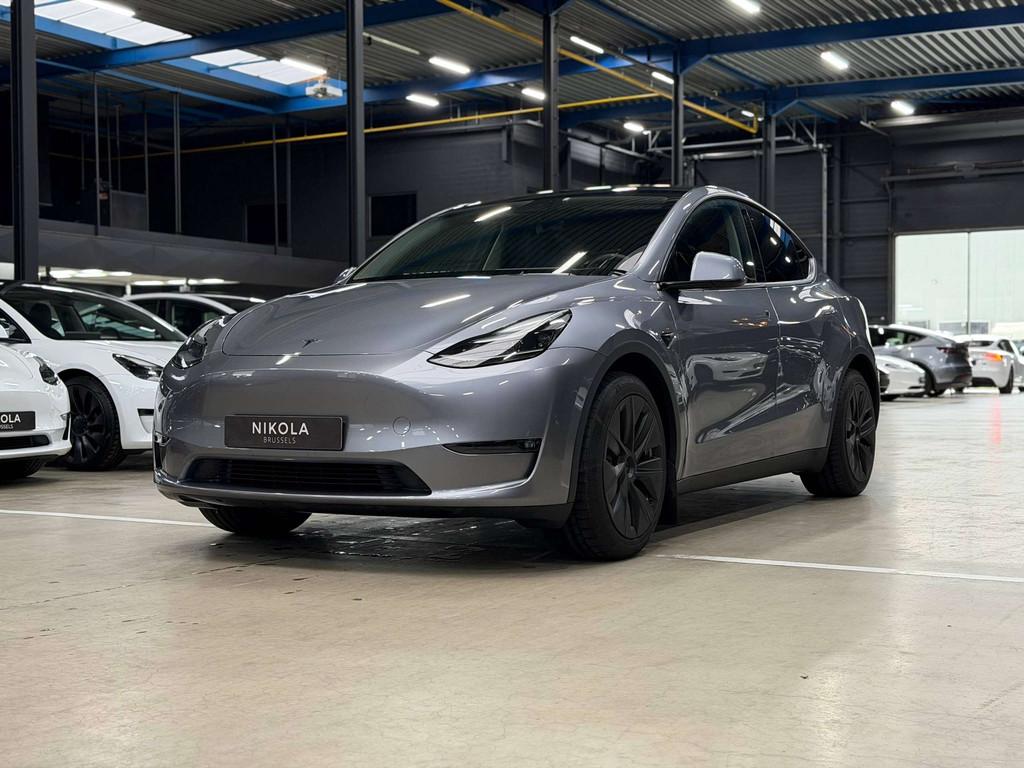 Tesla Model Y LONG RANGE - ALL WHEEL DRIVE - AUTOPILOT - TOW, Auto's, Tesla, Zwart, 5 zetels, SUV of Terreinwagen, Zilver of Grijs