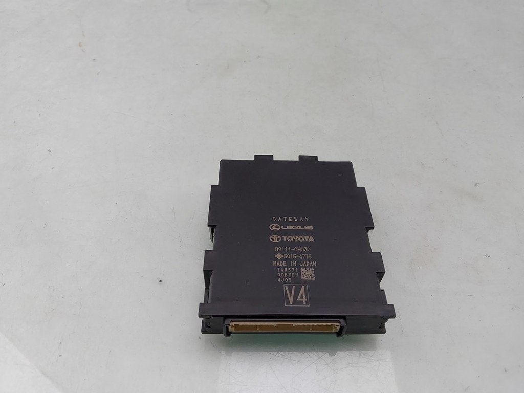 GATEWAY MODULE Toyota Aygo X (|891110H030|8911142200|), Utilisé, Toyota