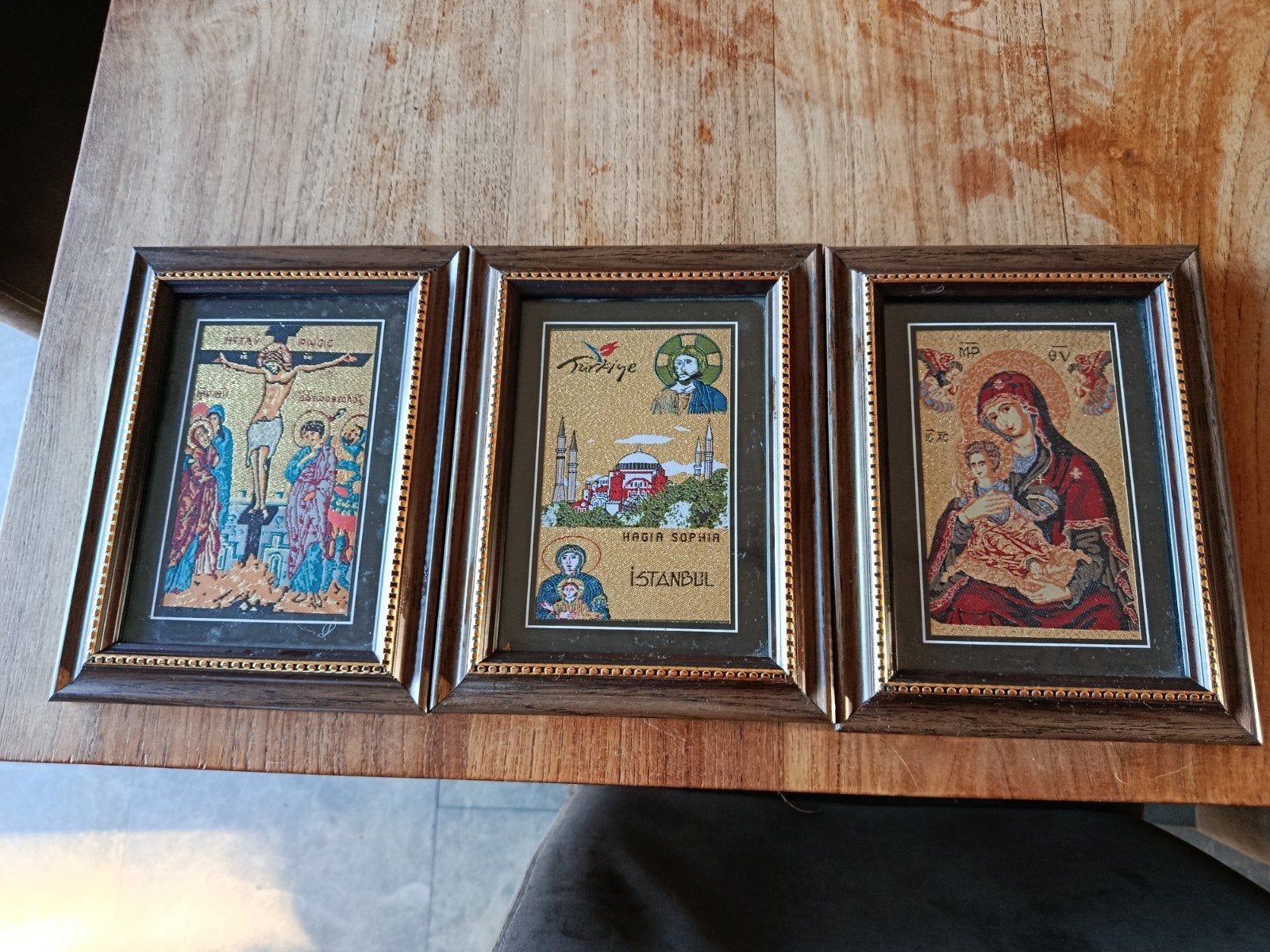 Byzantijnse kaders uit Turkije, Enlèvement