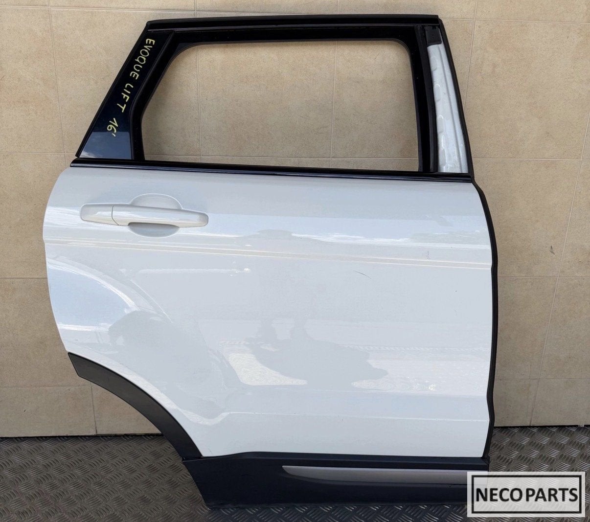 LAND ROVER EVOQUE FACELIFT PORTIER DEUR ACHTER RECHTS, -, Ophalen of Verzenden, Achter, -