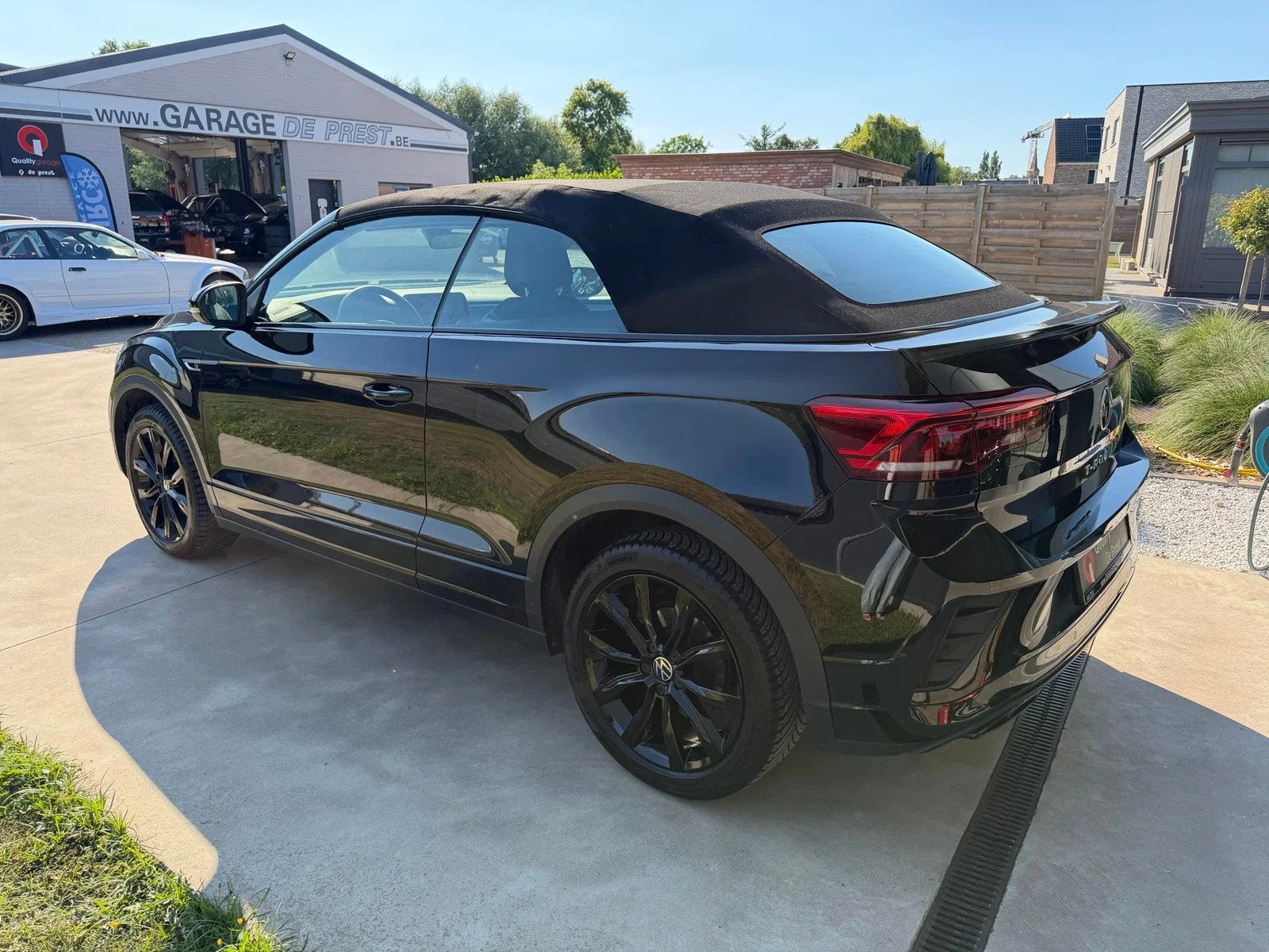 Volkswagen T-Roc R-Line Cabrio Black Edition Trekhaak Travel, Automaat, 4 zetels, 149 pk, 4 cilinders
