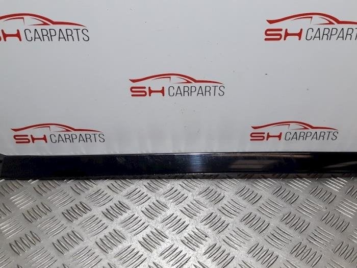 Protection montant A gauche d'un Mercedes GLK-Klasse, 3 mois de garantie, Utilisé, -, -