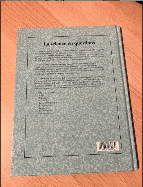 La science en questions : L’eau – Sally et Adrian Morgan, Livres, Enlèvement ou Envoi, Sally Morgan et Adrian Morgan, Utilisé
