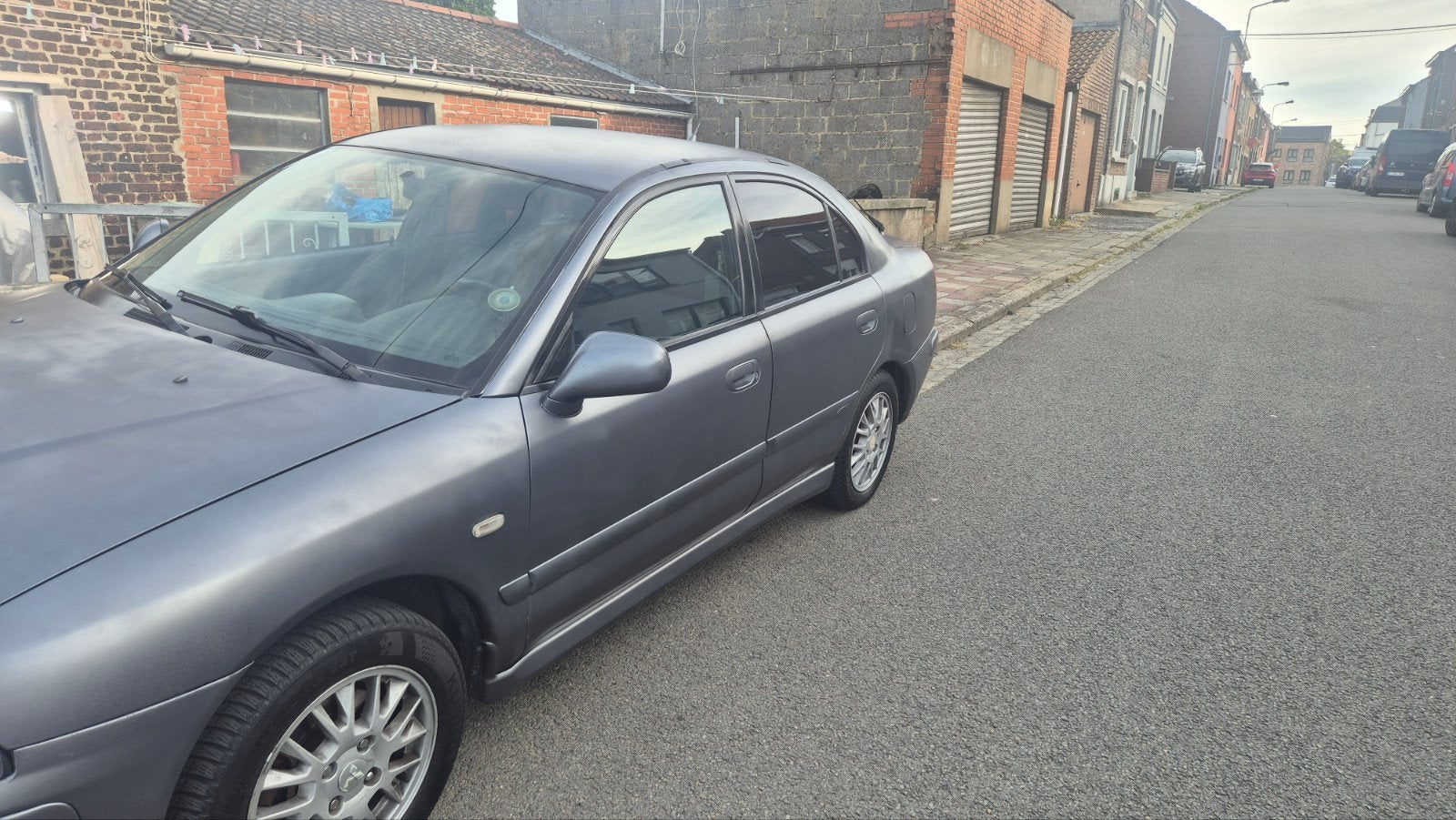 mitsubishi carisma essence 1.6, Auto's, Stof, Overige kleuren, Overige kleuren, 5 deurs