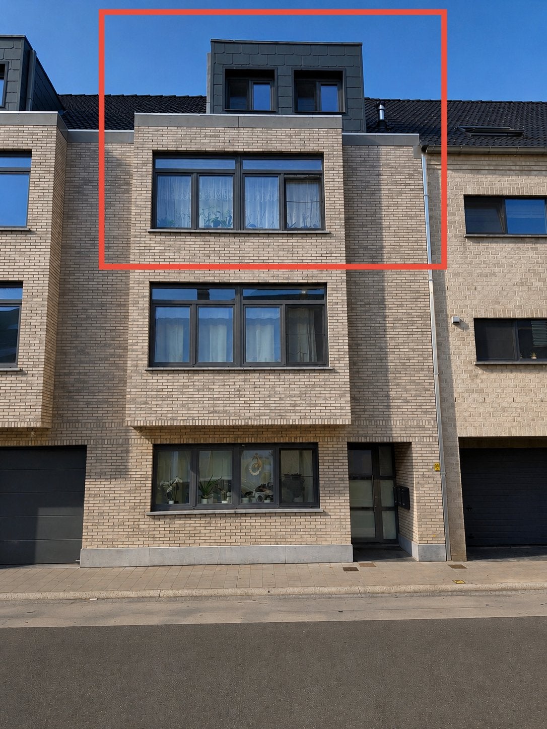 Duplexappartement met 3 slaapkamers & dakterras van 42 m², Immo, Appartementen en Studio's te huur, 50 m² of meer, Provincie Antwerpen
