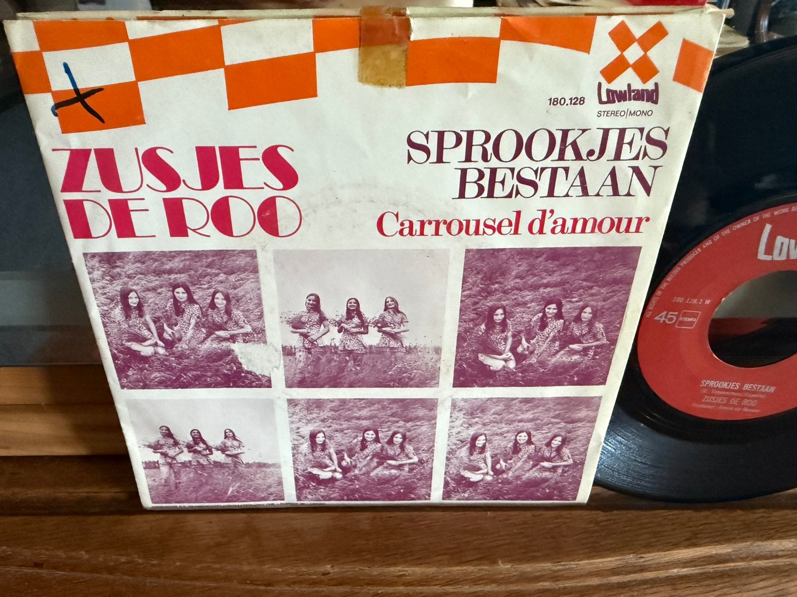 Sprookjes Bestaan - Carousel D’amour, Gebruikt, Originele persing, 7 inch, Ophalen of Verzenden