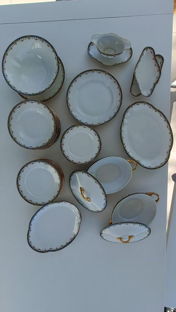 Servies aan tafel in Limoges, Ophalen