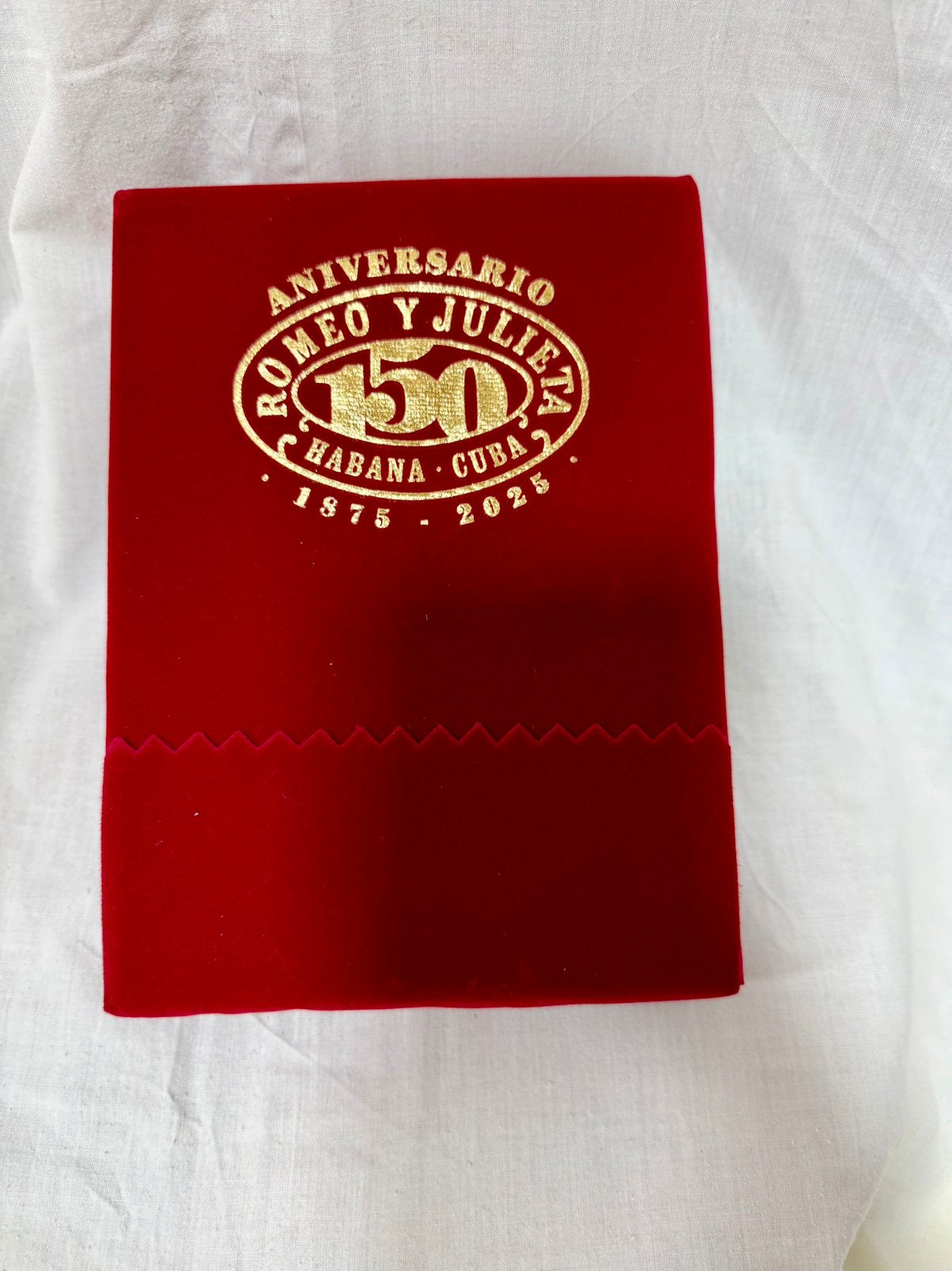 Humidor Romeo y Julieta Amantes 150th Anniversary Gift Box, Verzamelen, Ophalen of Verzenden, Nieuw, Tabaksdoos of Verpakking
