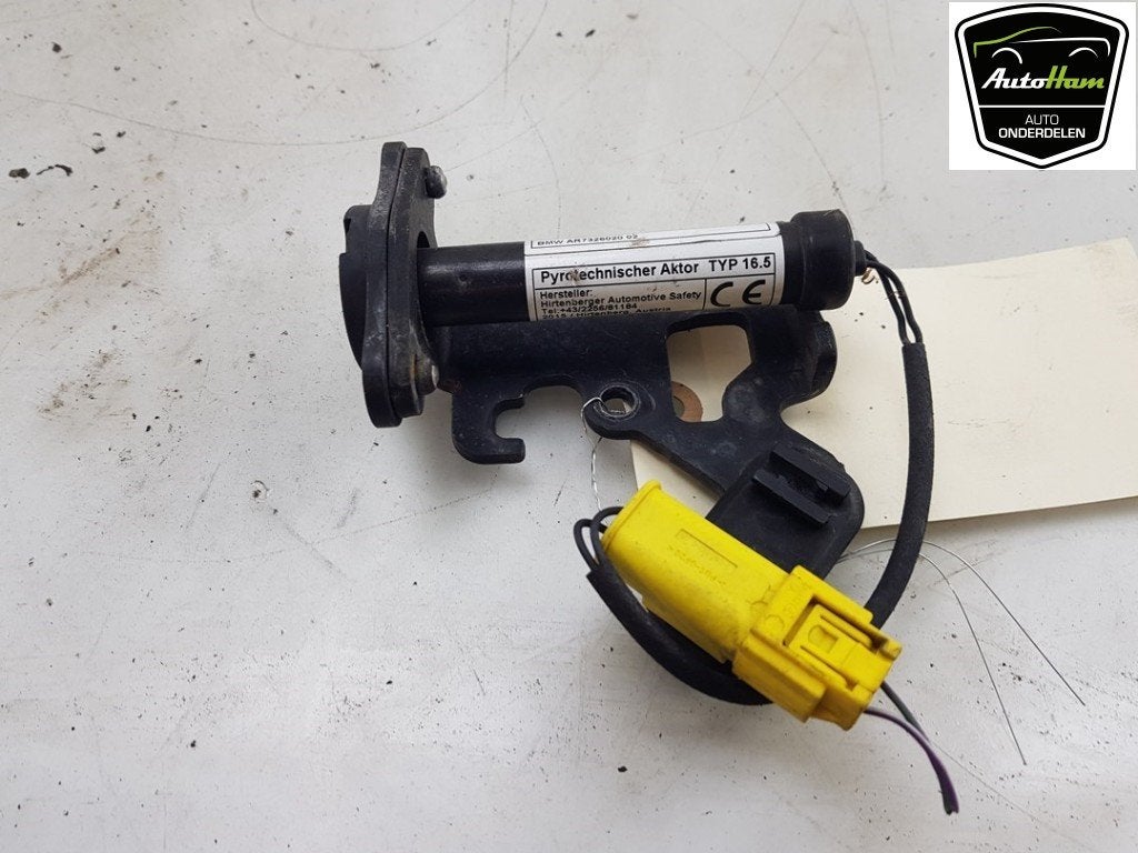 DIVERSEN Popup Systeem Motorkap BMW X5 (F15) (|7326020|), Gebruikt, BMW, Petuelring 130
80809  München, DE, Bayerische Motoren Werke AG