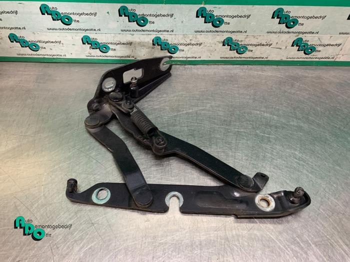 Couvercle coffre charnière d'un Audi A6 (A6 04-), Autos : Pièces & Accessoires, Autres pièces automobiles, Audi, Utilisé, 3 mois de garantie