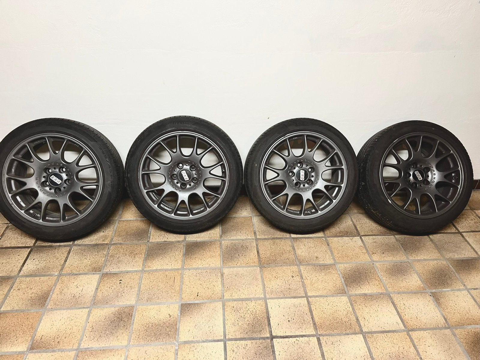 Orginele BBS motorsport velgen 5 x 120 et 35, Autos : Pièces & Accessoires, Pneus & Jantes, Véhicule de tourisme, Pneus été, Enlèvement