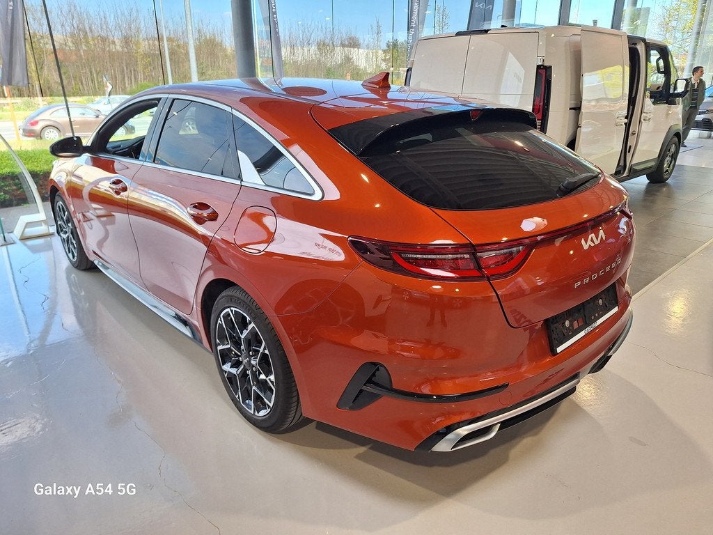 Kia ProCeed PROCEED GT-LINE 1.5T 7DCT - LEZ VALID 2035 - AUT, Autos, Kia, Achat, Euro 6, Entreprise, Carnet d'entretien
