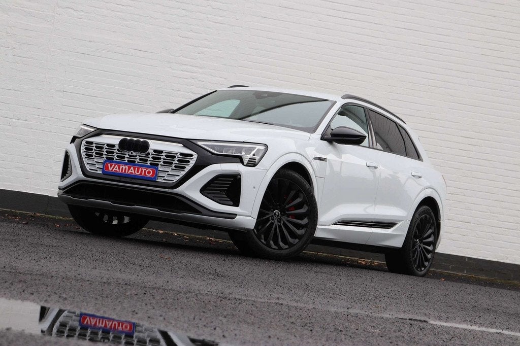 Audi Q8 e-tron 106 kWh 55 Competition - B&O/AdaptiveCC/Towba, Auto's, Automaat, Gebruikt, Overige kleuren, Q8 e-tron