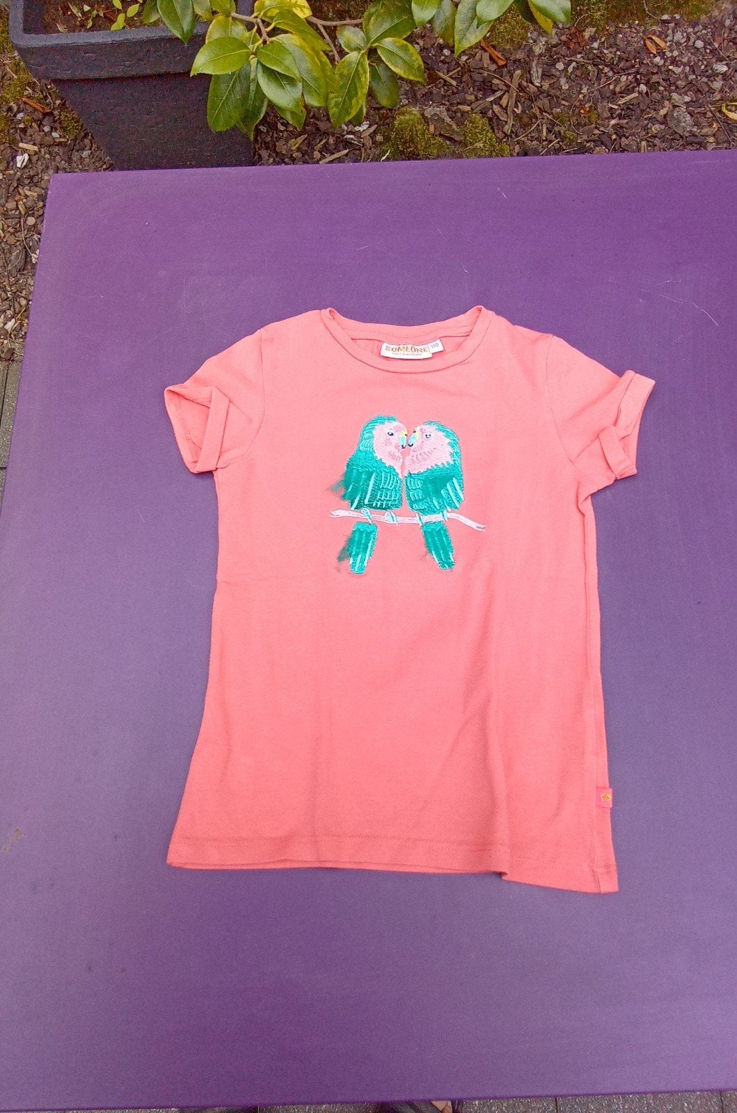 T-shirt Someone M110, Kinderen en Baby's, Kinderkleding | Maat 110, Meisje, Ophalen of Verzenden, Zo goed als nieuw, Someone