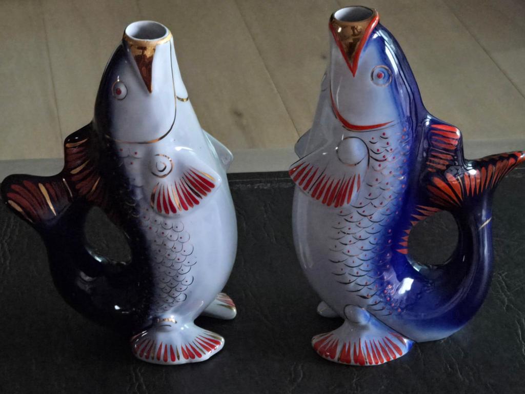 Twee identieke vintage vissen in porselein getekend anno 50, Antiek en Kunst, Ophalen of Verzenden