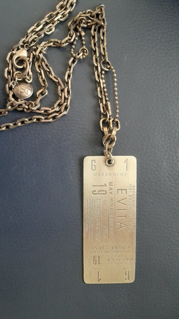 Ticket théâtre EVITA en métal, Enlèvement, Théâtre