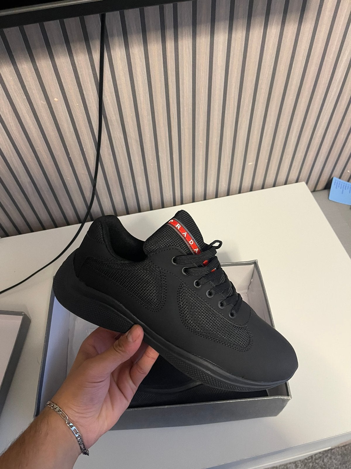 Prada cups black, Ophalen of Verzenden, Zo goed als nieuw