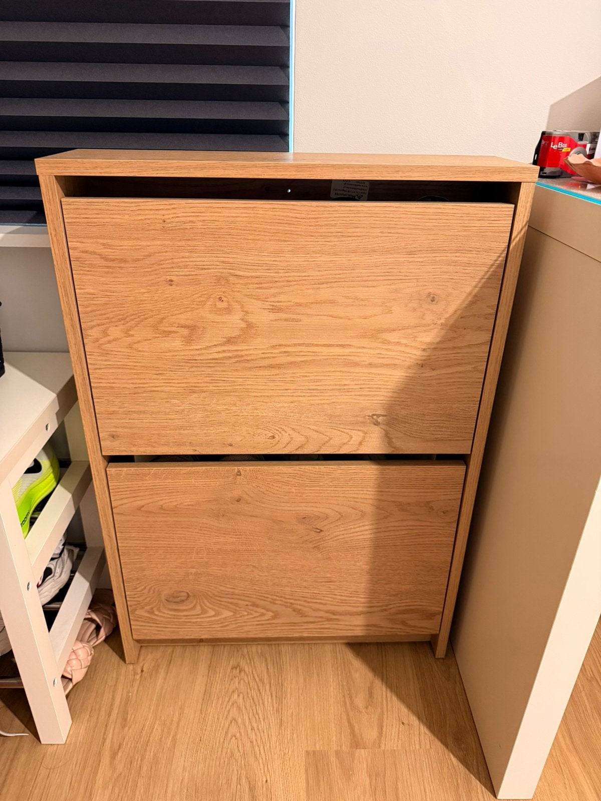 Houten schoenenkastje, Ophalen, Zo goed als nieuw