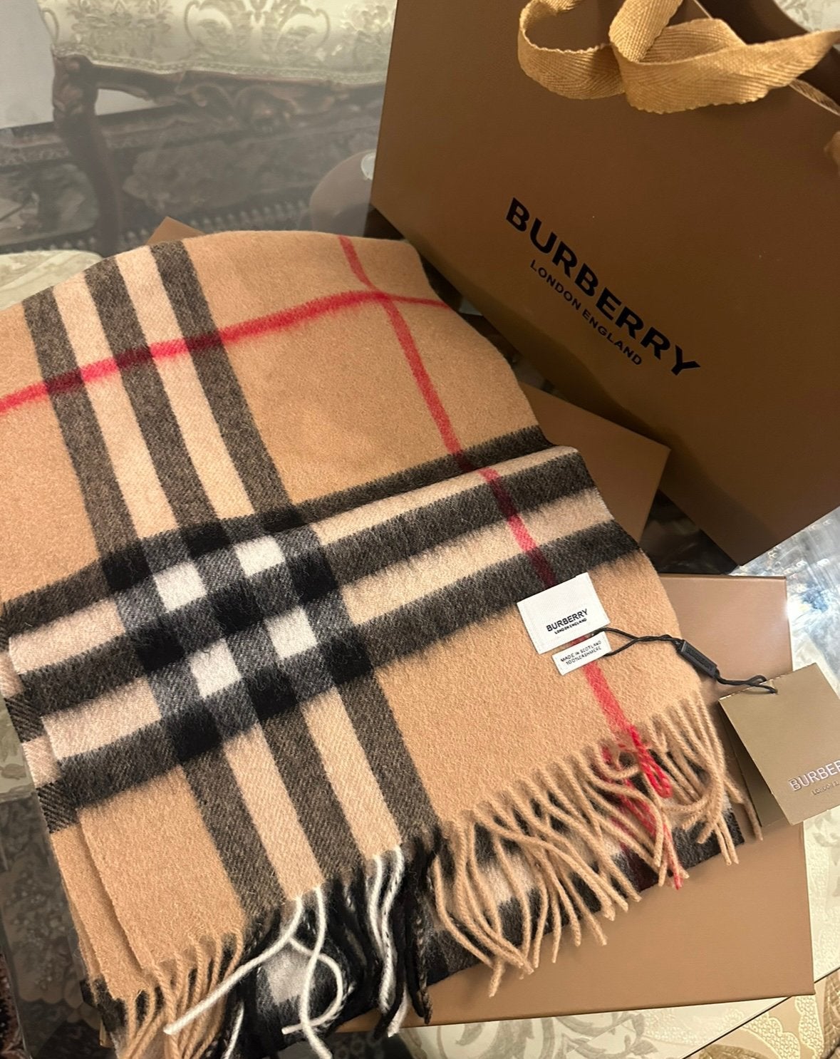 Burberry London Sjaal Cashmere - inclusief verpakking, Ophalen of Verzenden, Nieuw, Sjaal