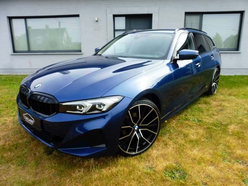 BMW 318iA Touring FaceLift WideScreen/LED/CarPlay/DAB/Shadow, Automaat, 1998 cc, Lane Keeping Assist, 4 cilinders