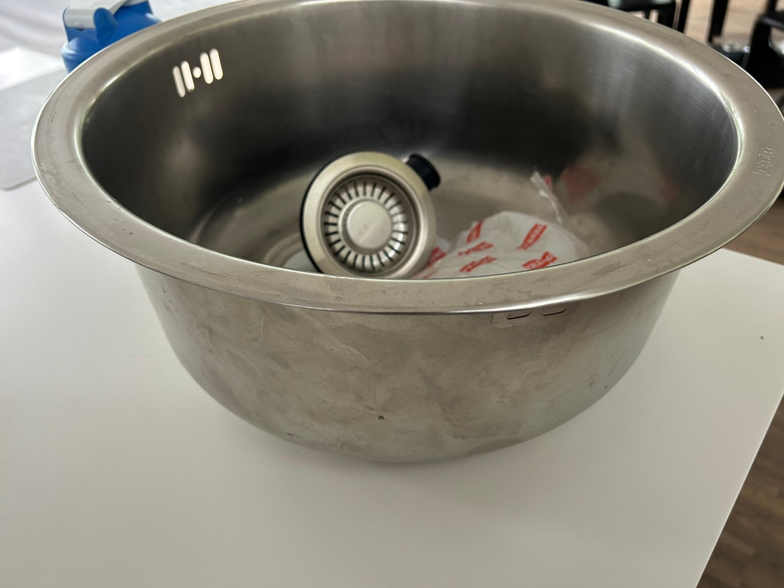 Nieuwe Franke Rondo inox wasbak diameter 40 met aansluiting, Huis en Inrichting, Keuken | Keukenelementen, Ophalen, Zo goed als nieuw