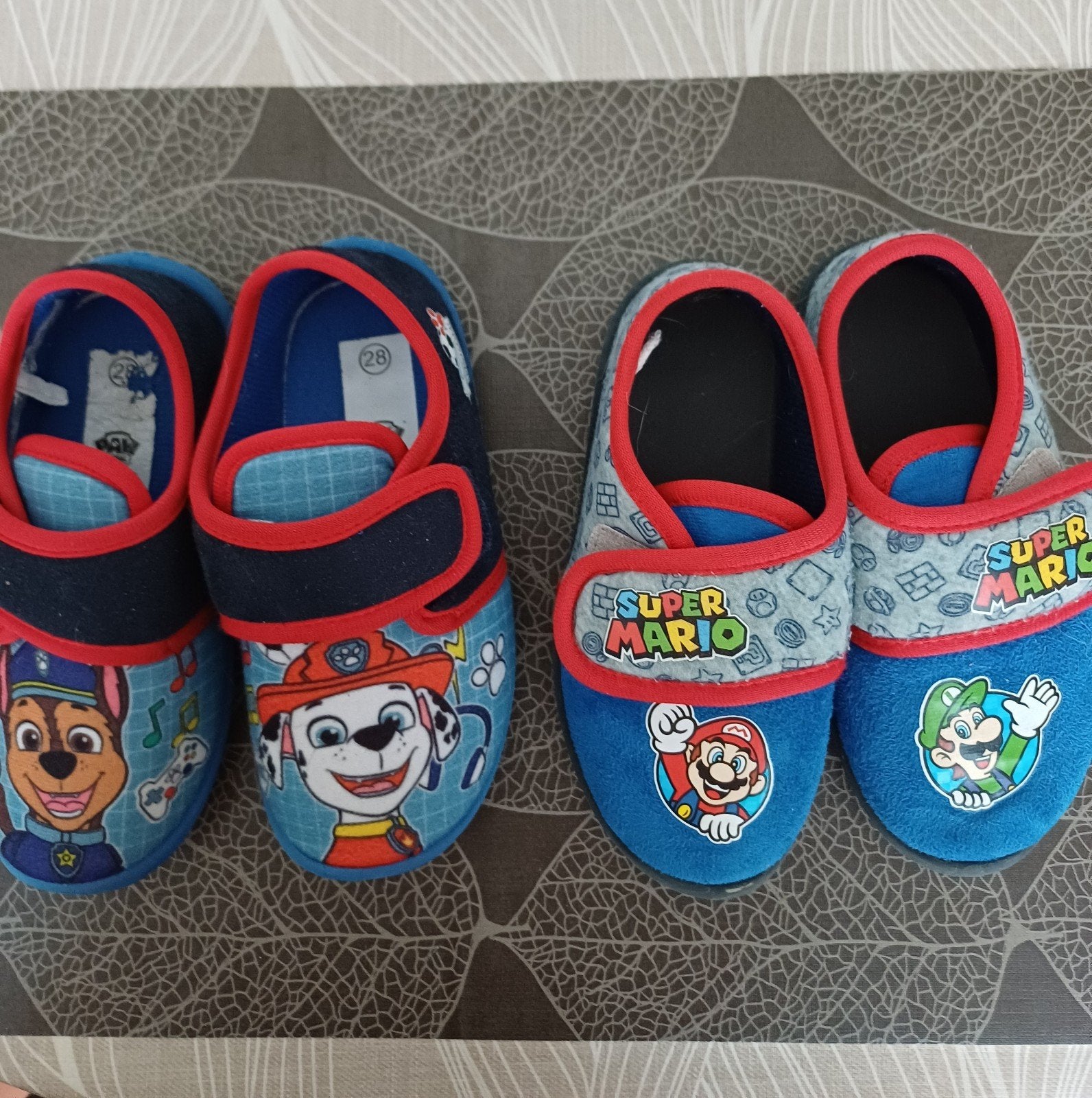 Kinderpantoffels, Kinderen en Baby's, Ophalen, Zo goed als nieuw, Jongen of Meisje