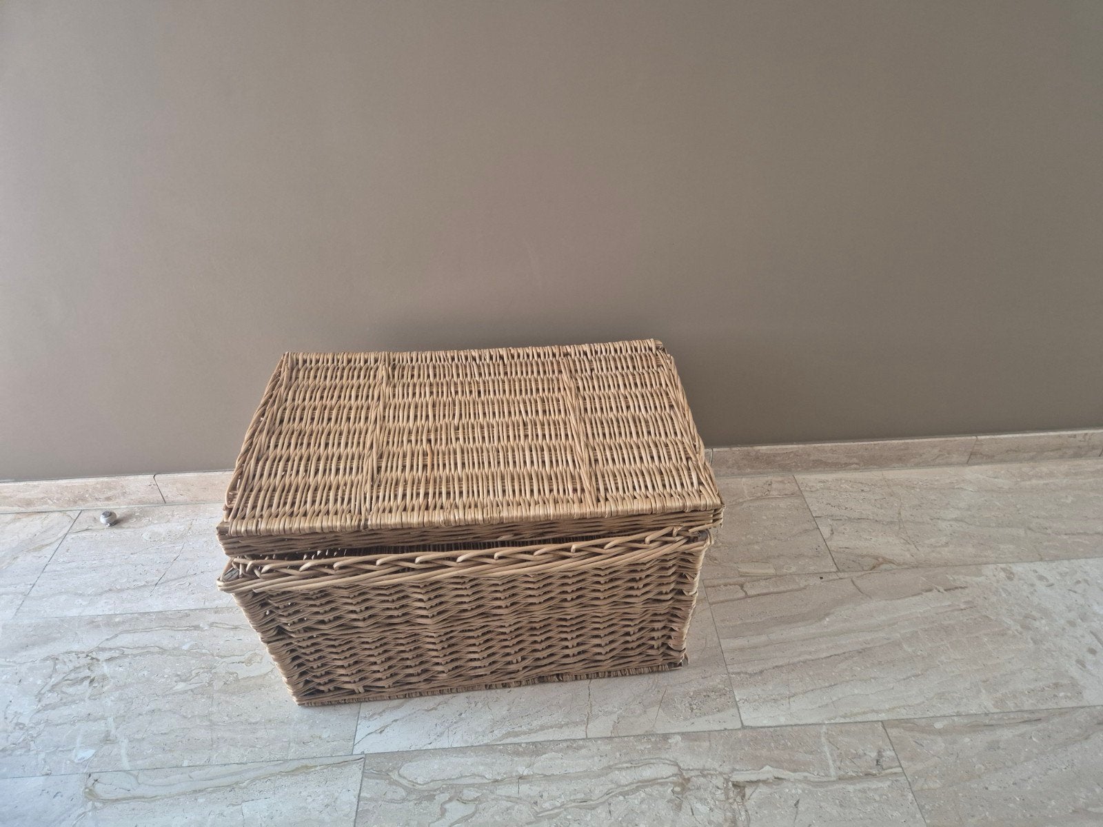 Rieten mand  ( goede staat), Huis en Inrichting, Woonaccessoires | Schalen en Manden, Mand, Ophalen