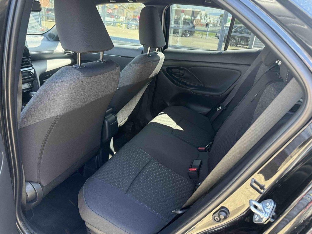 Toyota Yaris Cross 1.5 VVT-ie Hybrid Dynamic Plus CVT | Navi, Achat, Electronic Stability Program (ESP), 750 kg, Entreprise