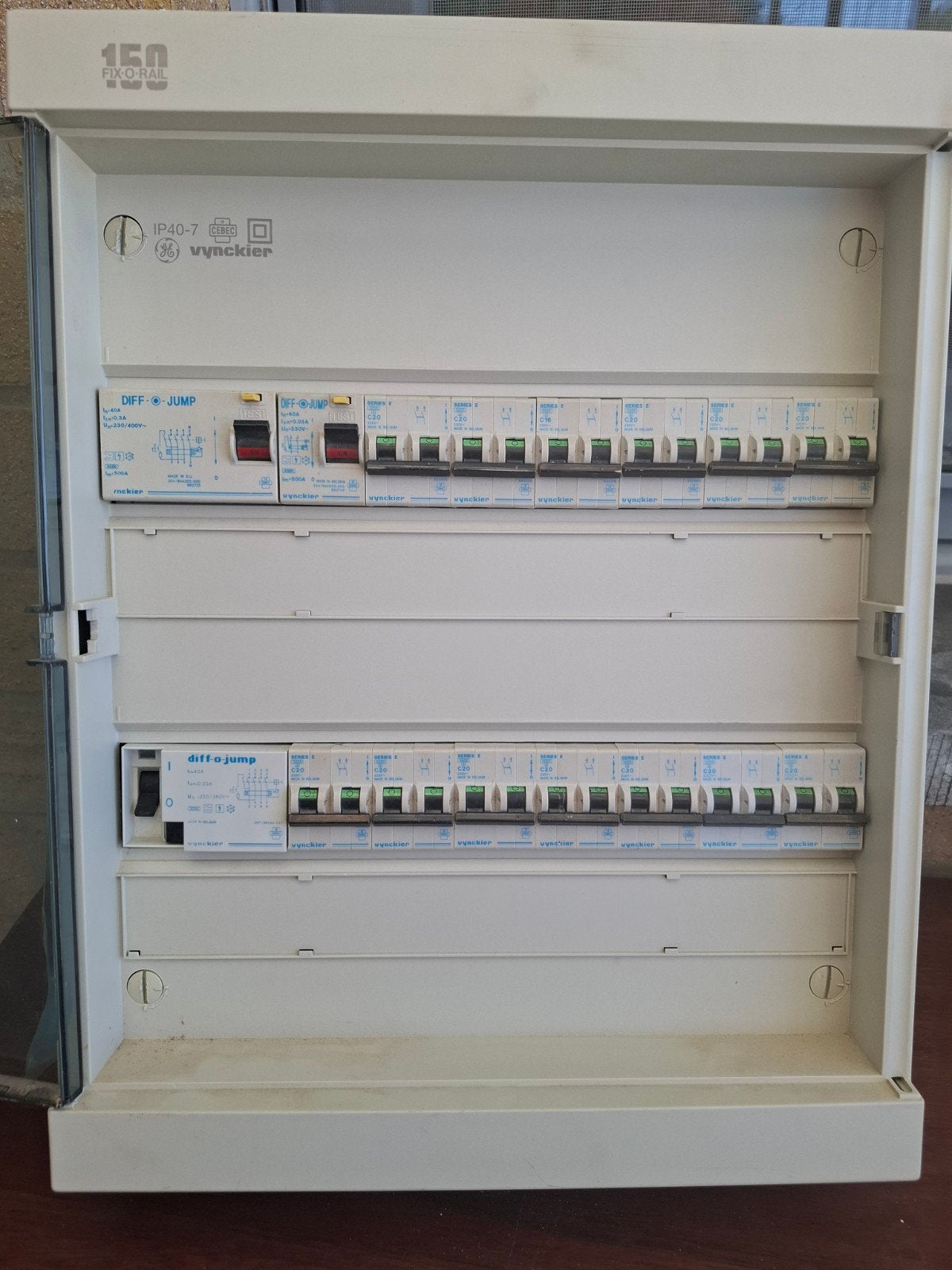 Vynckier elektrische kast met 36 modules, Ophalen, Gebruikt, Overige merken, Groepenkast