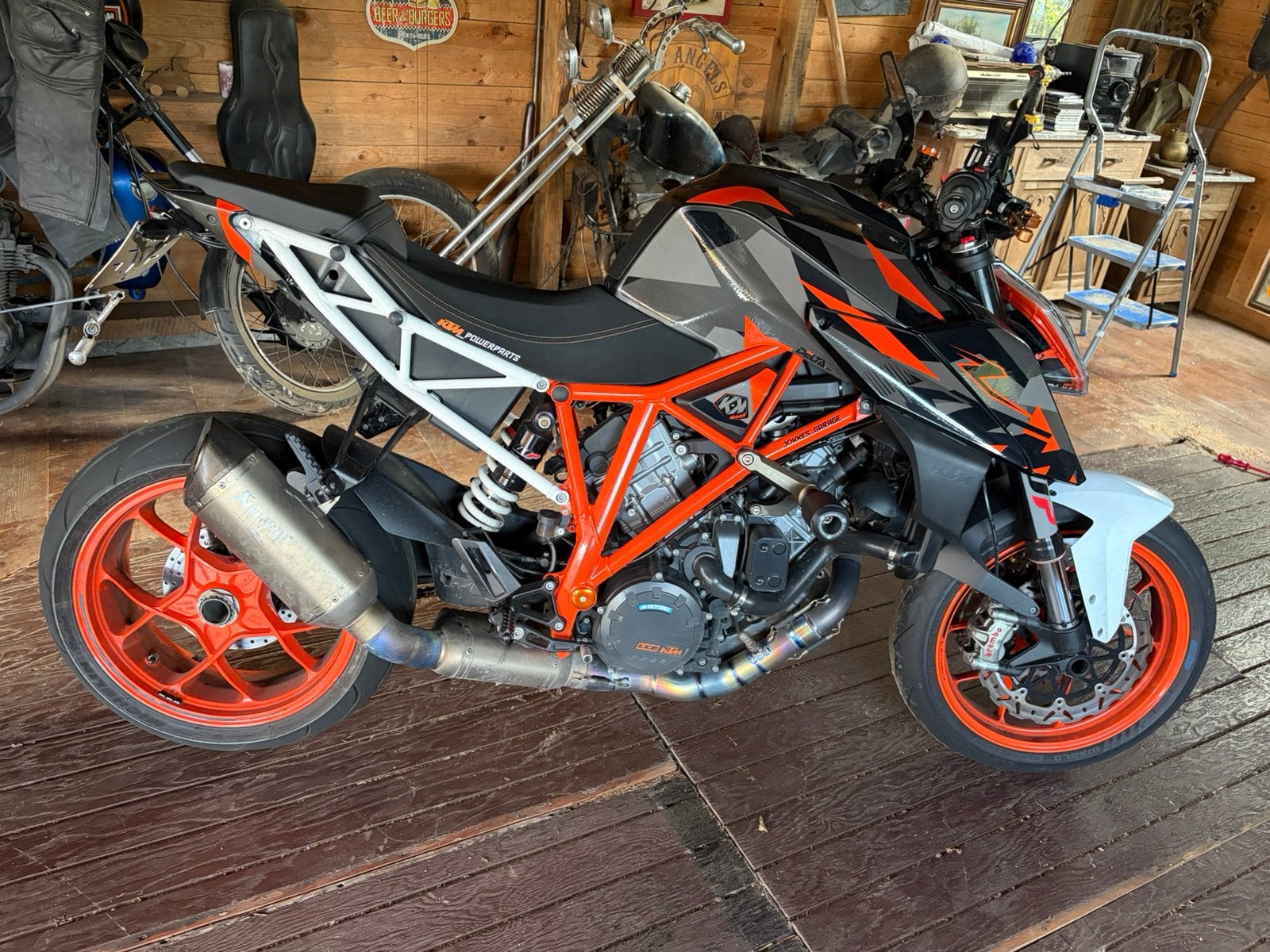Ktm Superduke 1290R, Particulier