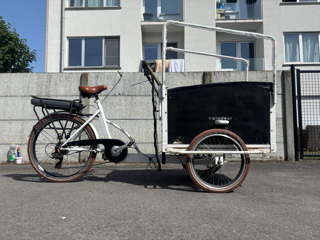 Elektrische Bakfiets, Vélos & Vélomoteurs, Vélos | Vélos avec bac, Comme neuf, Enlèvement ou Envoi