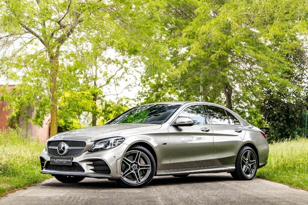 Mercedes C300de AMG Berline * HUD * ACC * Camera * Burmester, Achterwielaandrijving, 143 kW, 4 cilinders, 34 g/km
