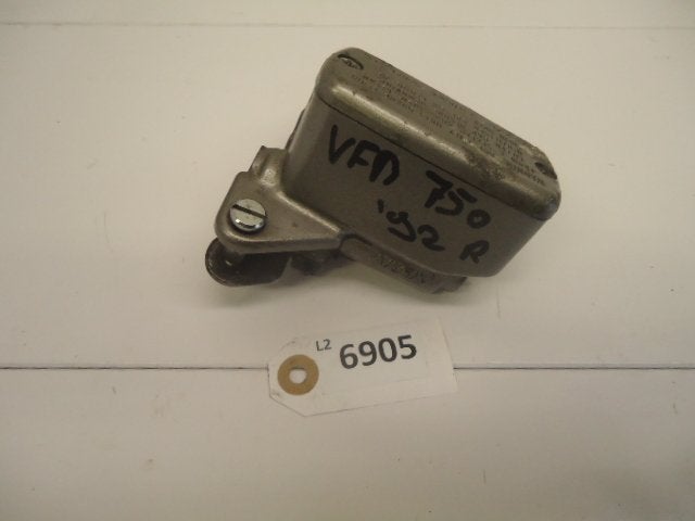 VFR750 1990 - 1993 Honda Rempomp D1-29476, Motoren