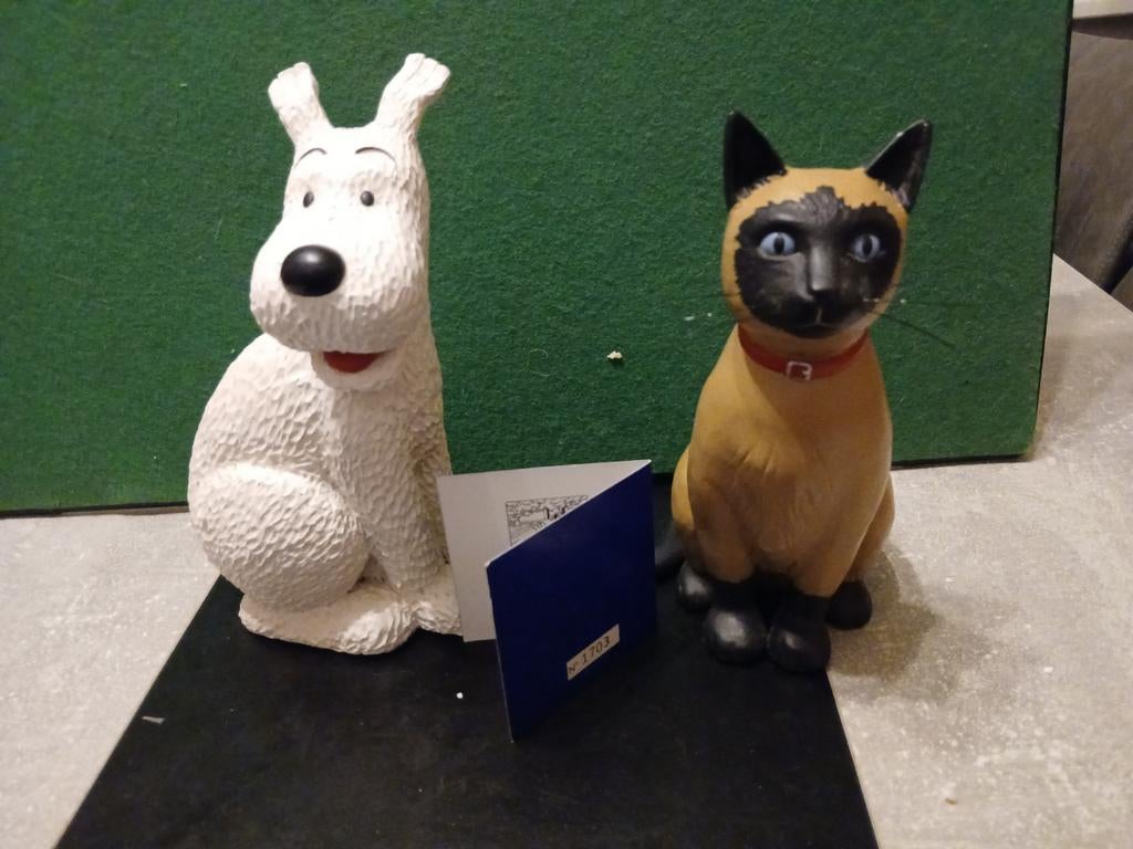 Kuifje herge:  2008 bobbie en de kat .moulinsart . 2000ex., Verzamelen, Verzenden, Kuifje, Zo goed als nieuw, Beeldje of Figuurtje