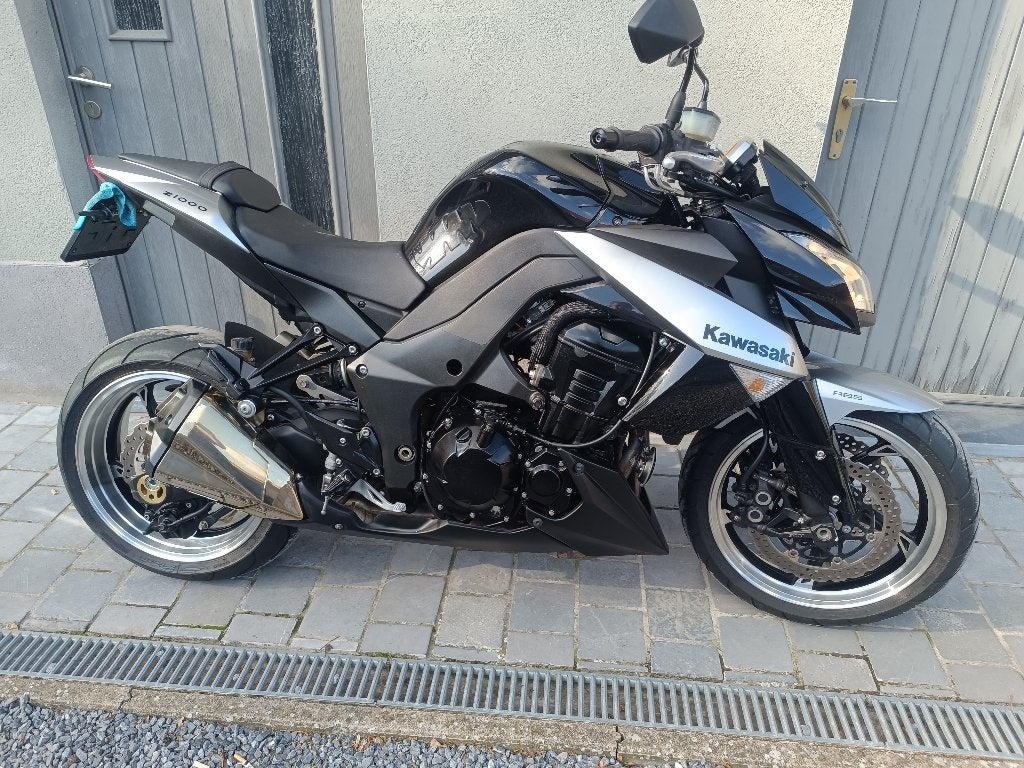 Z1000 ( état neuf 6000km), Plus de 35 kW, Permis Moto A1 minimum, 4 cylindres, 1000 cm³