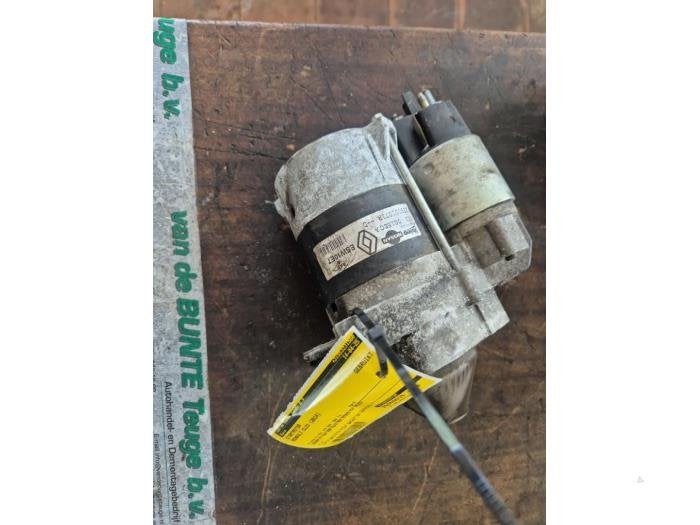 Startmotor van een Renault Clio, Gebruikt, -, Renault, -
