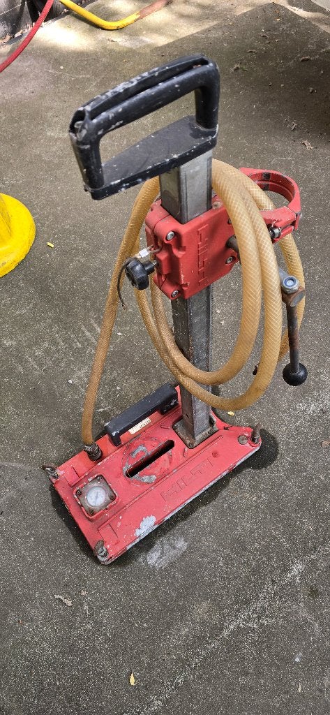 Pied droit pour carotteuse Hilti, Enlèvement, Utilisé, Autres types