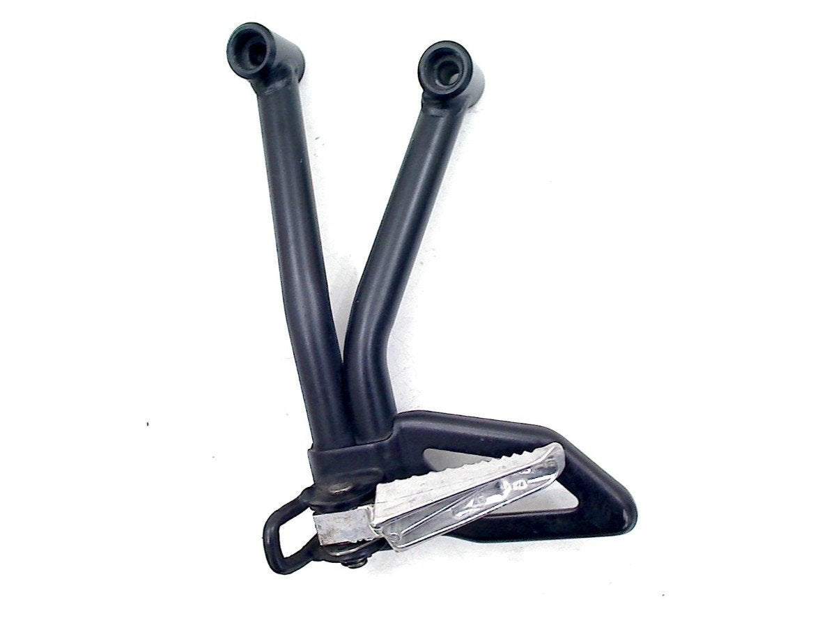 REPOSE PIEDS SUPPORT ARRIÈRE GAUCHE Suzuki SV 650 2021-, Suzuki Deutschland GmbH, Utilisé, Kontakt@suzuki.de, Suzuki-Allee 7
64625  Bensheim, DE