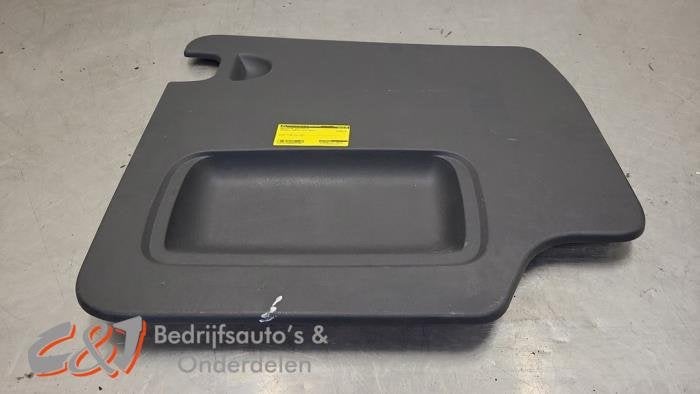 Revêtement portière arrière d'un Renault Trafic, Renault, -, 3 mois de garantie, Utilisé