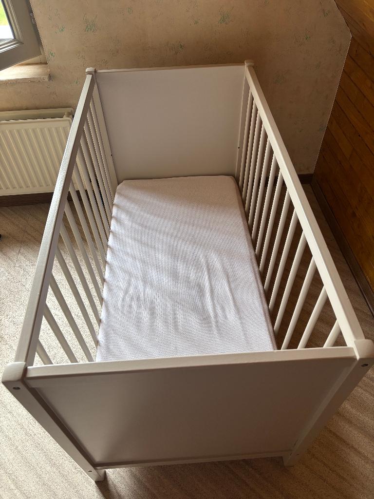 Kinderbedje, Ophalen, Zo goed als nieuw, Minder dan 140 cm, Matras