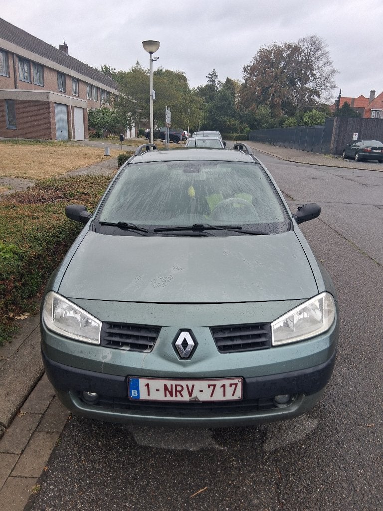 Renault megane met een deuk in de voorrechterdeur, Auto's, Renault, Stof, Particulier, Euro 4, Te koop