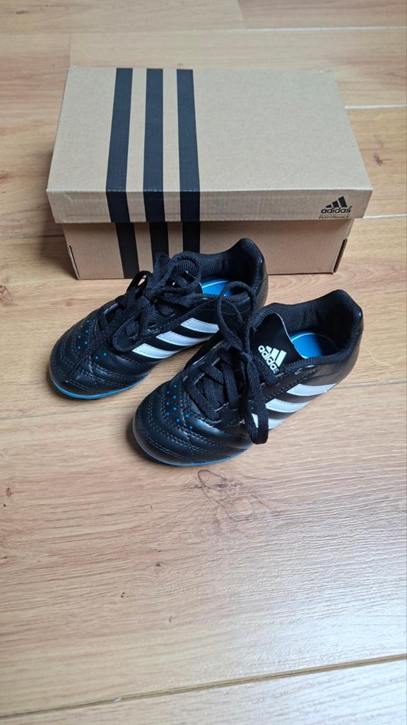 Voetbalschoenen adidas ( nieuw) maat 28, Ophalen, Adidas, Nieuw, Jongen