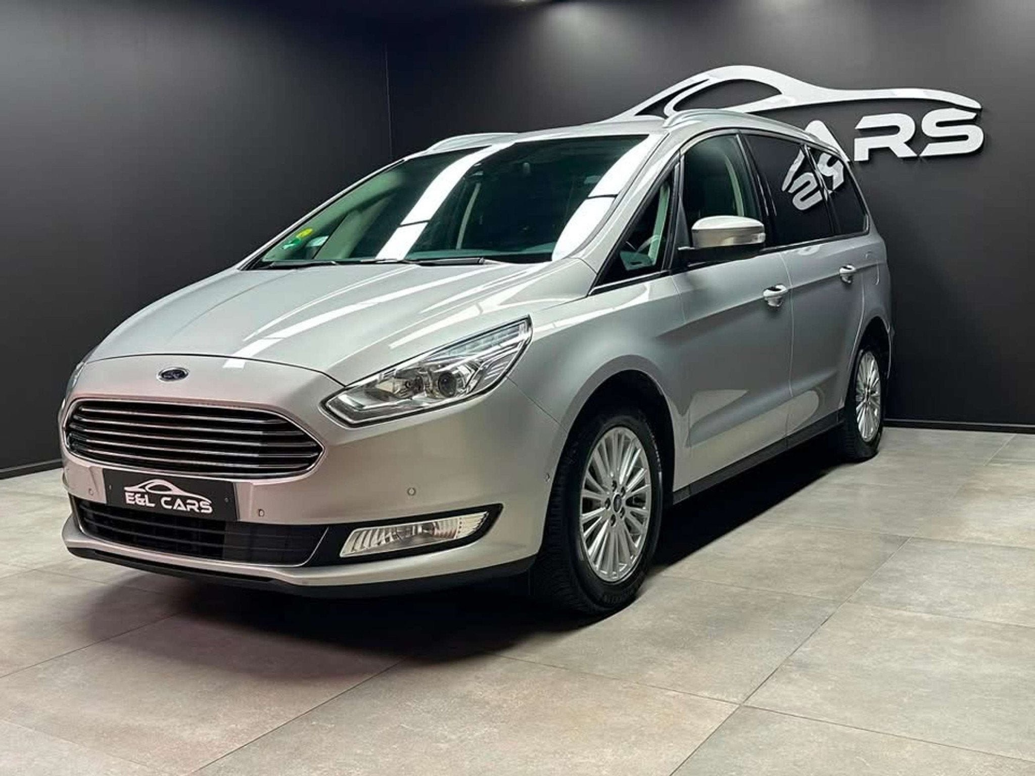 Ford Galaxy Galaxy 2.0 TDCi Titanium 7 places *12 mois de ga, Auto's, Ford, Stof, Gebruikt, 4 cilinders, Bedrijf