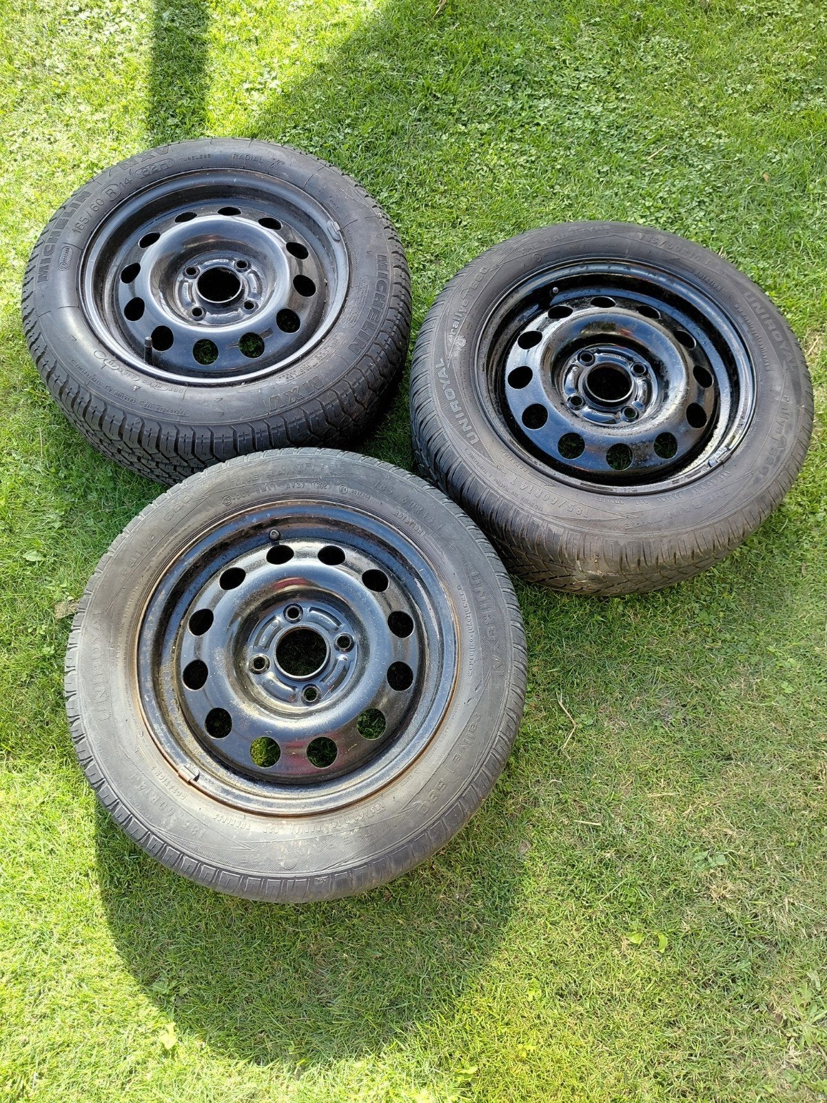 3 stalen velgen met band 185/60/R14, 14 pouces, 185 mm, Pneu(s), Enlèvement