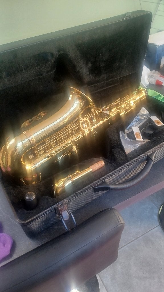 Volt saxofoon te koop, Muziek en Instrumenten, Blaasinstrumenten | Saxofoons, Ophalen, Zo goed als nieuw, Met koffer