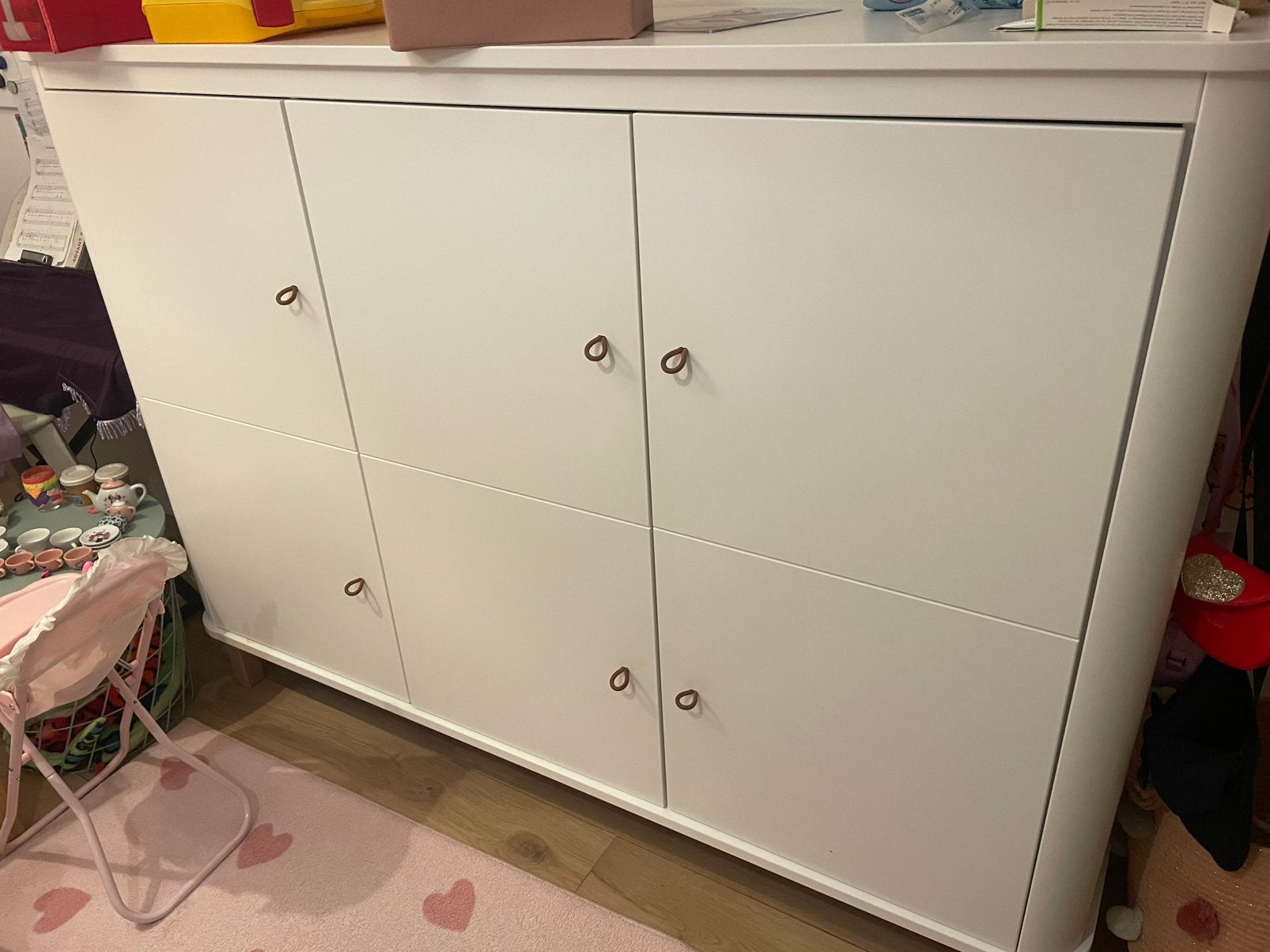 Oliver Furniture WOOD MULTI CUPBOARD 3 DOORS, WHITE/OAK., Kinderen en Baby's, Ophalen, Kast, 105 cm of meer, Minder dan 50 cm